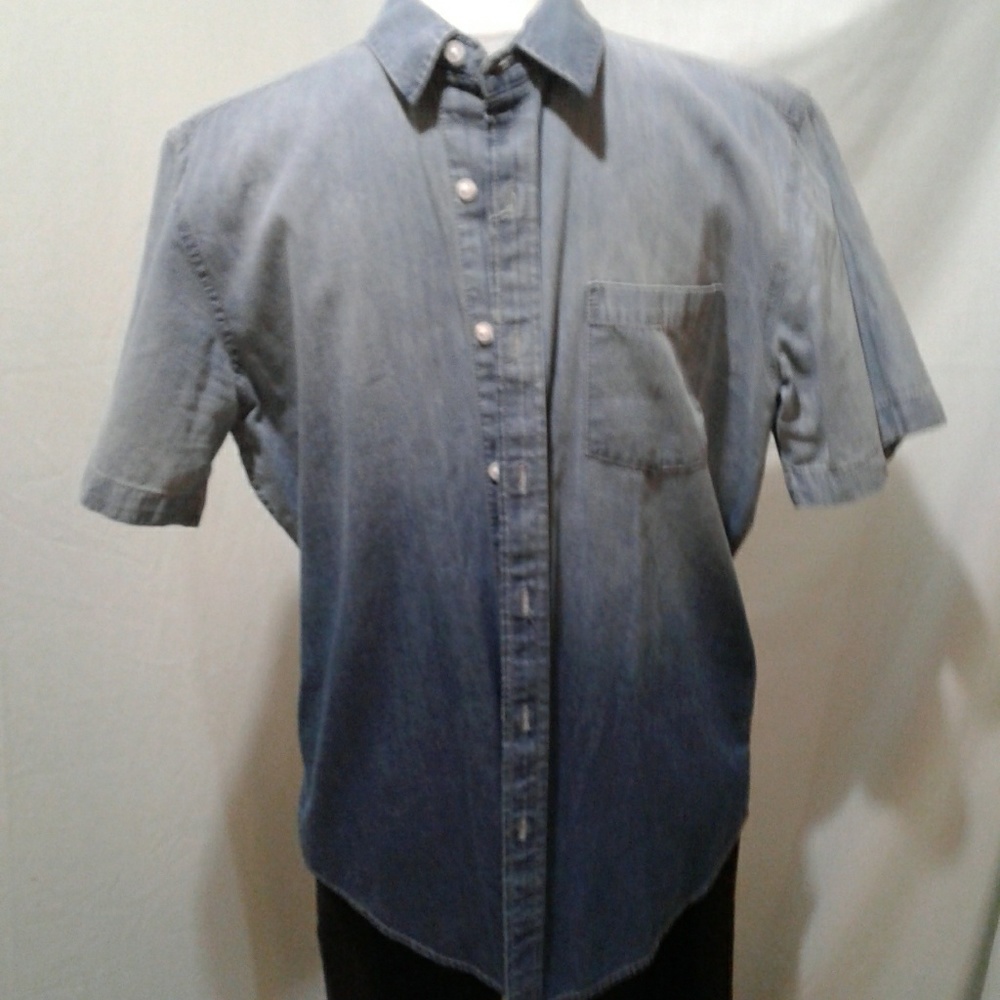 🌺 Like New Men's American Rag Chambray Shirt - Picture 1 of 4